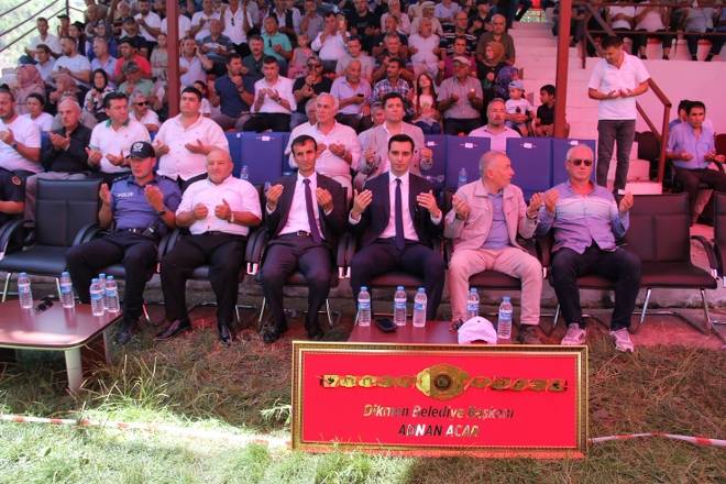Dikmen Güreşlerine 25 bin kişi katıldı 77