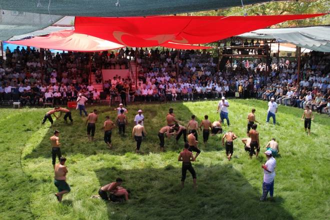 Dikmen Güreşlerine 25 bin kişi katıldı 90