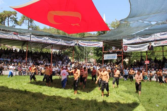 Dikmen Güreşlerine 25 bin kişi katıldı 95