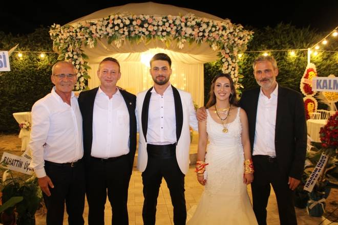 Bafra'da Muhteşem Nikah Töreni: Gülşah Nurcan ve Aydın Bekar Evlend 159