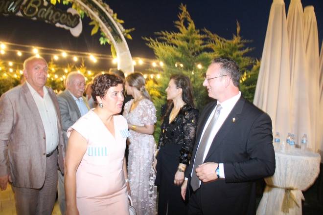 Bafra'da Muhteşem Nikah Töreni: Gülşah Nurcan ve Aydın Bekar Evlend 180