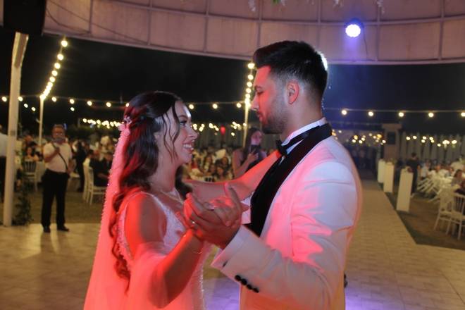 Bafra'da Muhteşem Nikah Töreni: Gülşah Nurcan ve Aydın Bekar Evlend 195