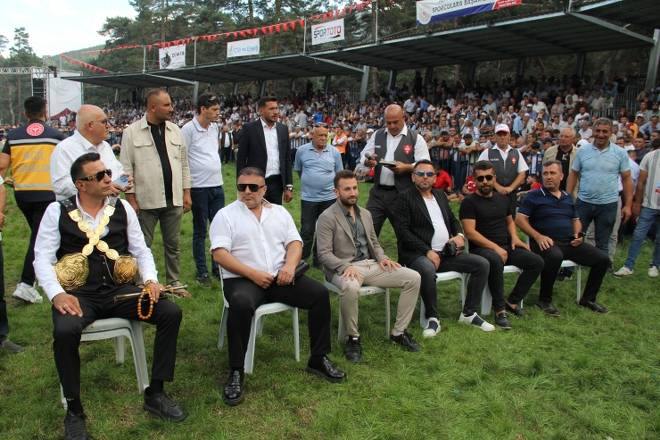 Kunduz Yaylasına 40 Bin Kişi Akın Etti 127