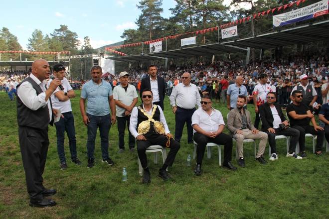 Kunduz Yaylasına 40 Bin Kişi Akın Etti 128