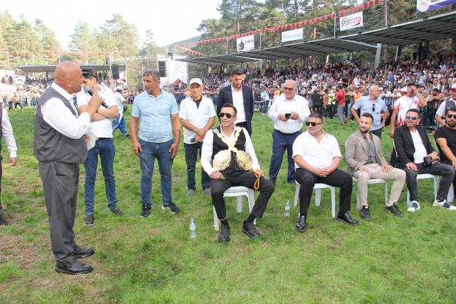 Kunduz Yaylasına 40 Bin Kişi Akın Etti 129