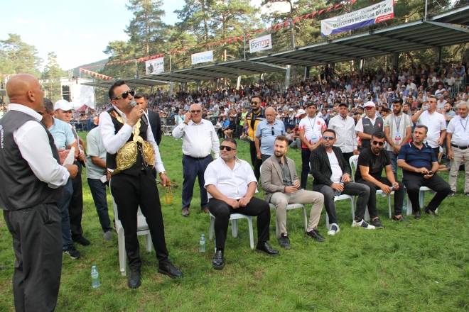 Kunduz Yaylasına 40 Bin Kişi Akın Etti 131