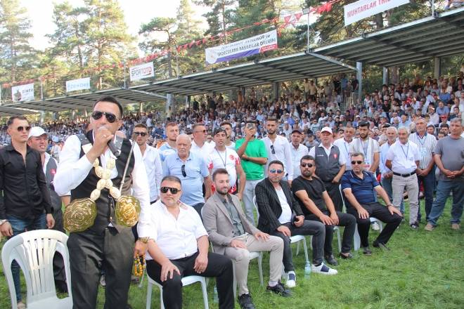 Kunduz Yaylasına 40 Bin Kişi Akın Etti 136
