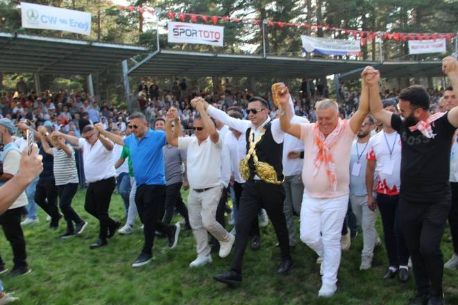 Kunduz Yaylasına 40 Bin Kişi Akın Etti 138