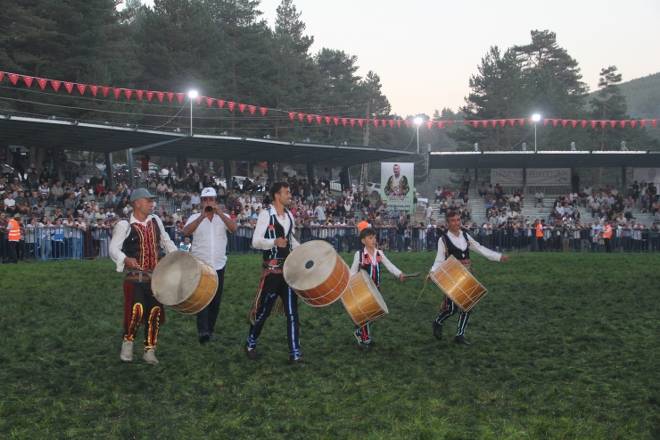 Kunduz Yaylasına 40 Bin Kişi Akın Etti 165