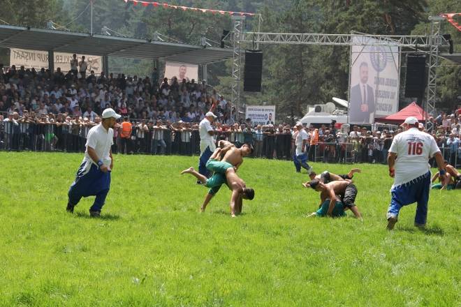 Kunduz Yaylasına 40 Bin Kişi Akın Etti 17