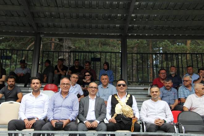 Kunduz Yaylasına 40 Bin Kişi Akın Etti 19