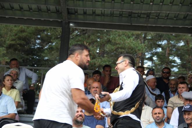 Kunduz Yaylasına 40 Bin Kişi Akın Etti 24