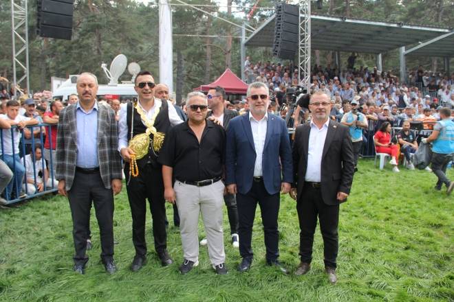 Kunduz Yaylasına 40 Bin Kişi Akın Etti 36