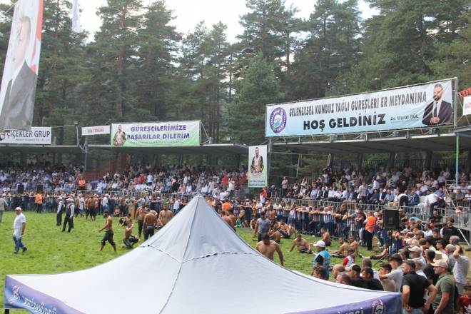 Kunduz Yaylasına 40 Bin Kişi Akın Etti 41