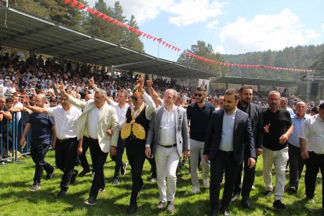 Kunduz Yaylasına 40 Bin Kişi Akın Etti 44