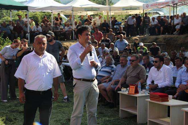 3. Gerze Abdaloğlu Köyü Karakucak Güreşlerine yoğun ilgi 115