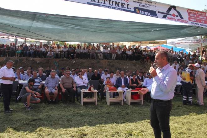 3. Gerze Abdaloğlu Köyü Karakucak Güreşlerine yoğun ilgi 116