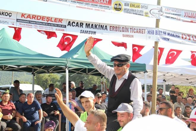3. Gerze Abdaloğlu Köyü Karakucak Güreşlerine yoğun ilgi 136