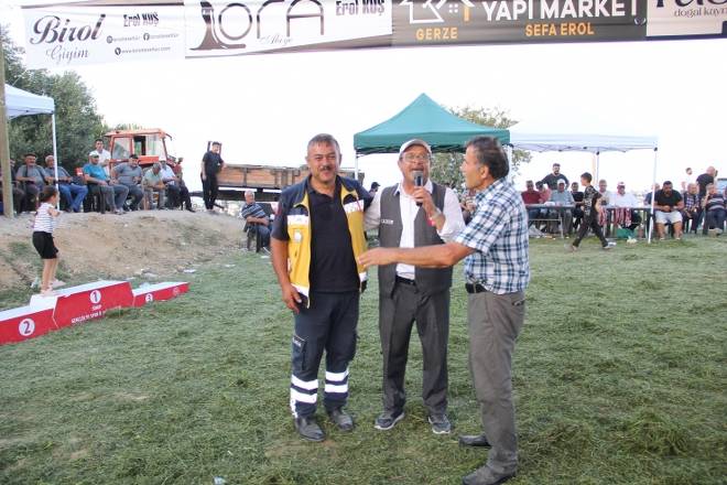 3. Gerze Abdaloğlu Köyü Karakucak Güreşlerine yoğun ilgi 150