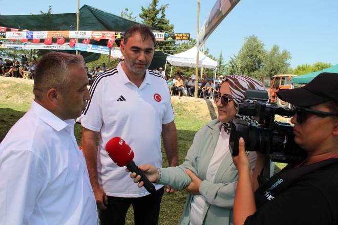 3. Gerze Abdaloğlu Köyü Karakucak Güreşlerine yoğun ilgi 20
