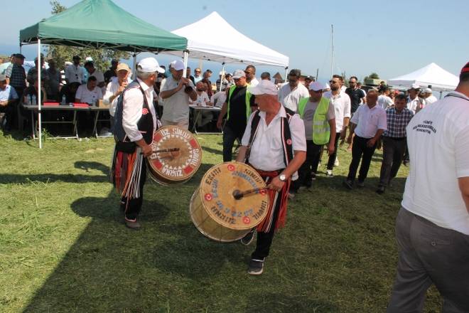 3. Gerze Abdaloğlu Köyü Karakucak Güreşlerine yoğun ilgi 37