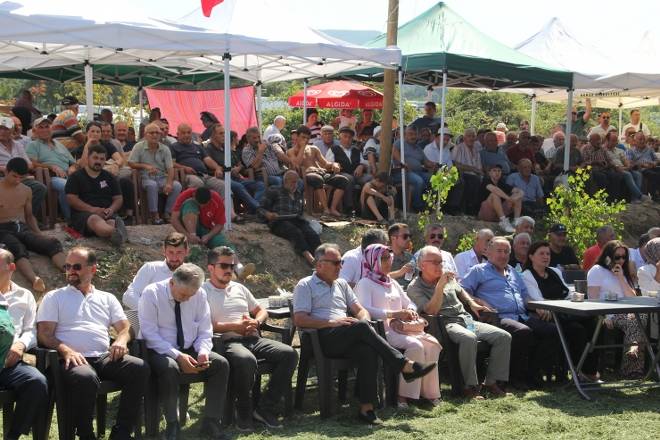 3. Gerze Abdaloğlu Köyü Karakucak Güreşlerine yoğun ilgi 66