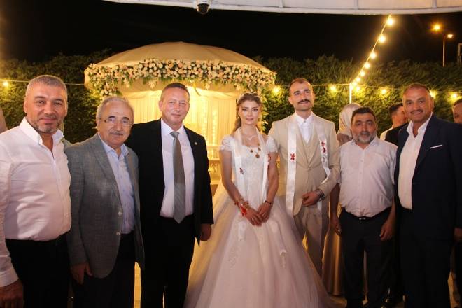 Melisa  Hidayet Kılıç’a Bafra’da Düğün Merasimi Düzenlendi 37