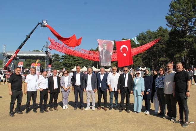 Bursa SAMDEF 1. Samsun Kültür Festivali’nde 55.000 Kişi katıldı 33