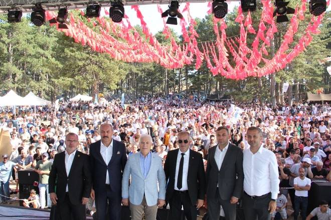 Bursa SAMDEF 1. Samsun Kültür Festivali’nde 55.000 Kişi katıldı 35