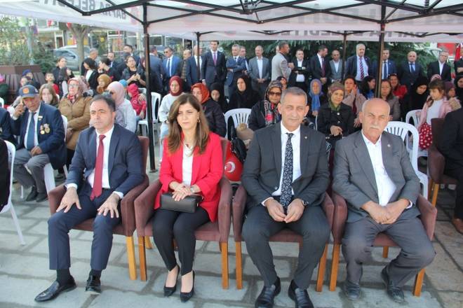 Kız Meslek Lisesi, 29 Ekim’de Coşkulu Programıyla Gönülleri Fethetti 33