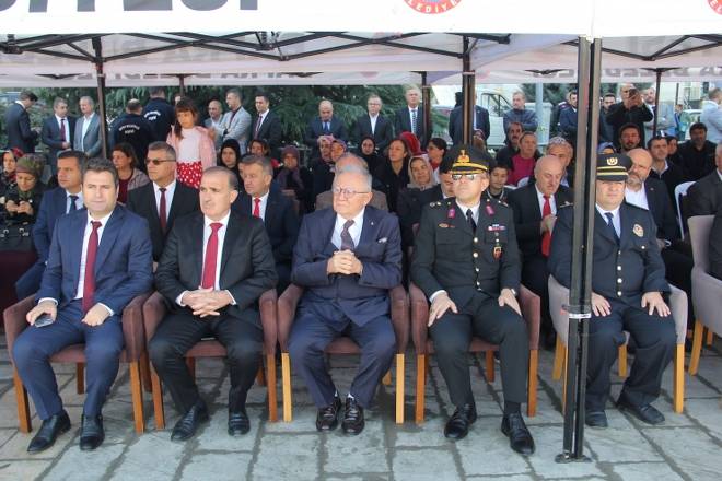 Kız Meslek Lisesi, 29 Ekim’de Coşkulu Programıyla Gönülleri Fethetti 38