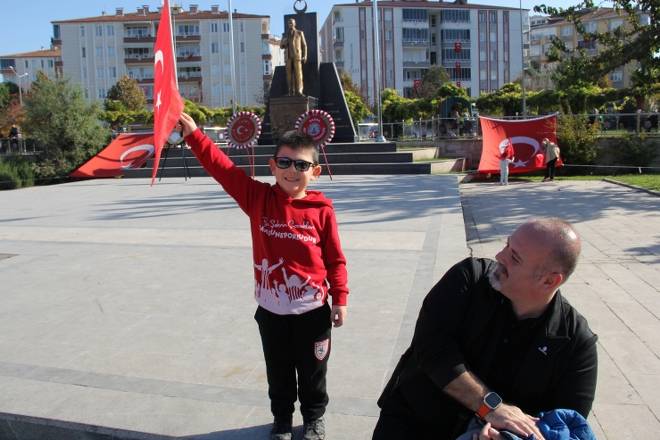 Kız Meslek Lisesi, 29 Ekim’de Coşkulu Programıyla Gönülleri Fethetti 44