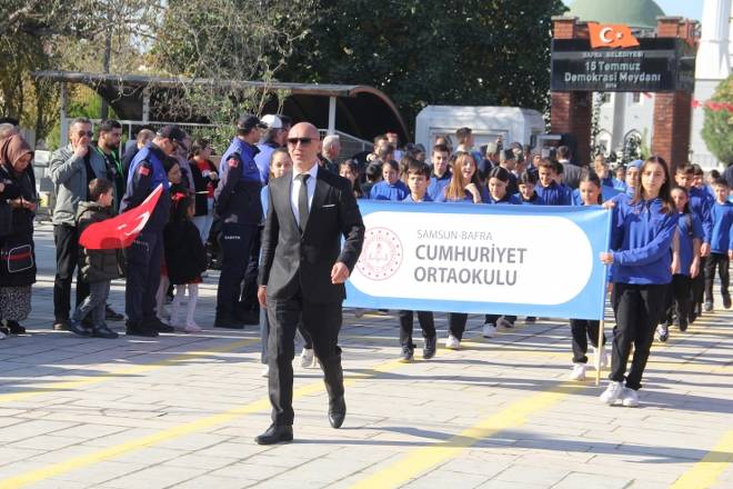 Kız Meslek Lisesi, 29 Ekim’de Coşkulu Programıyla Gönülleri Fethetti 77