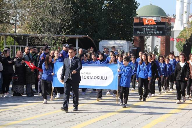 Kız Meslek Lisesi, 29 Ekim’de Coşkulu Programıyla Gönülleri Fethetti 80