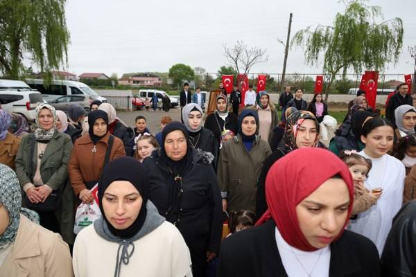 Kelikler’de Bayram Coşkusu Zirve Yaptı 12