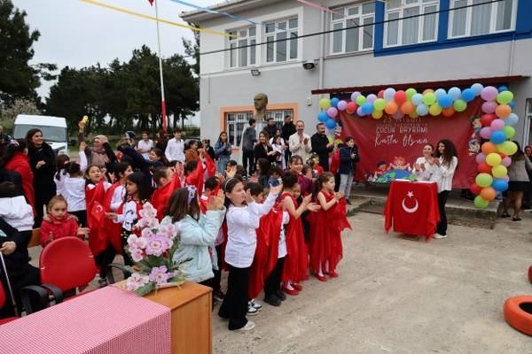 Kelikler’de Bayram Coşkusu Zirve Yaptı 122