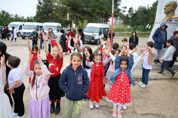 Kelikler’de Bayram Coşkusu Zirve Yaptı 77