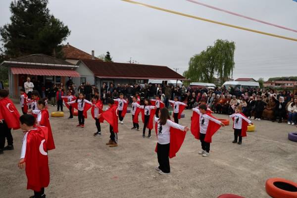 Kelikler’de Bayram Coşkusu Zirve Yaptı 79
