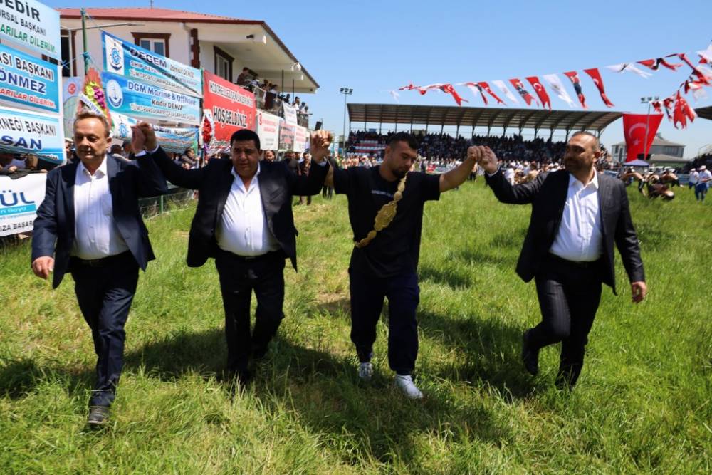 632. Alaçam Geyikkoşan Güreşleri ve Piknik Etkinliğinden renkli kareler 103