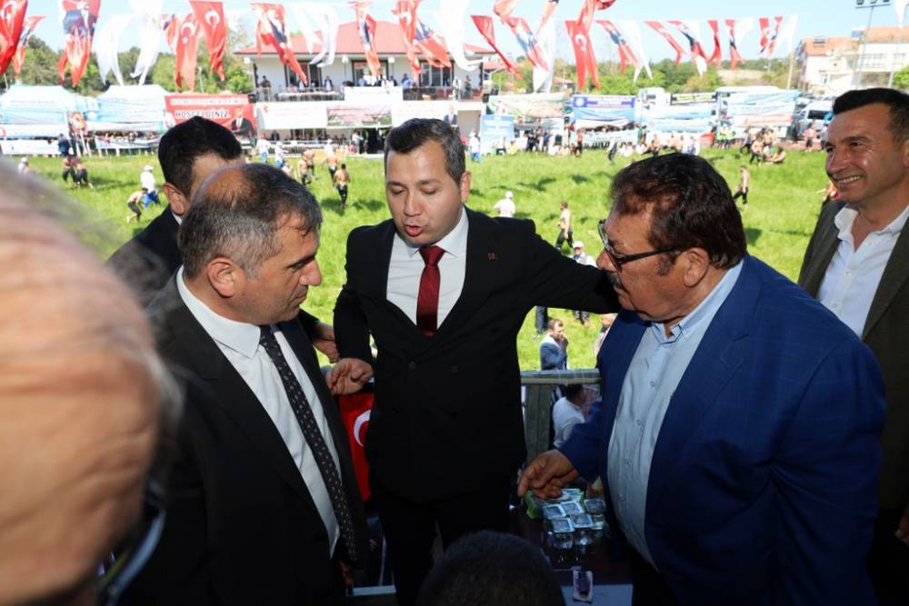 632. Alaçam Geyikkoşan Güreşleri ve Piknik Etkinliğinden renkli kareler 108