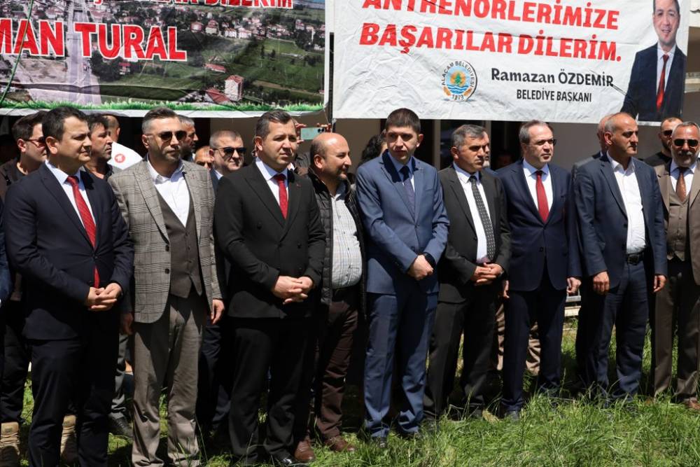 632. Alaçam Geyikkoşan Güreşleri ve Piknik Etkinliğinden renkli kareler 111