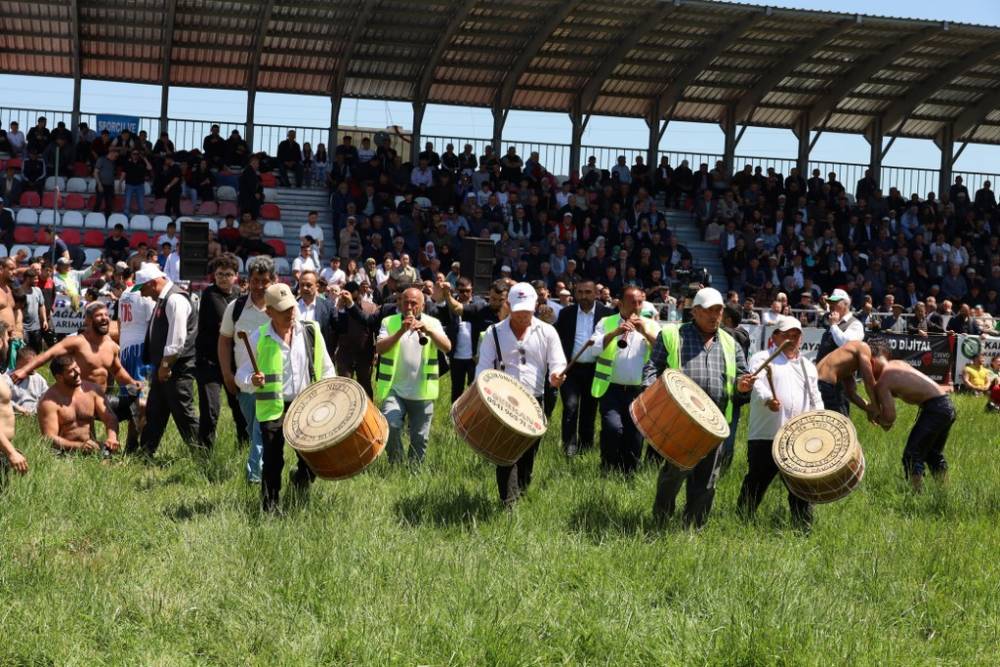 632. Alaçam Geyikkoşan Güreşleri ve Piknik Etkinliğinden renkli kareler 114