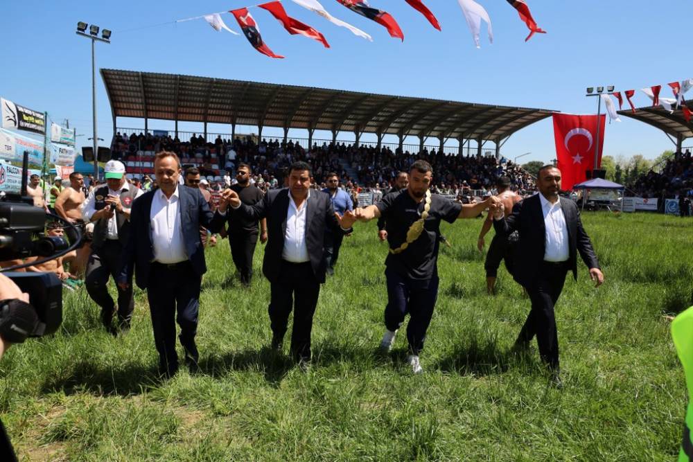 632. Alaçam Geyikkoşan Güreşleri ve Piknik Etkinliğinden renkli kareler 115