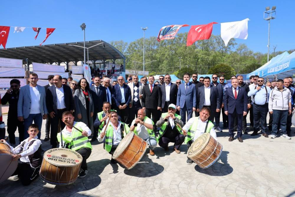 632. Alaçam Geyikkoşan Güreşleri ve Piknik Etkinliğinden renkli kareler 12