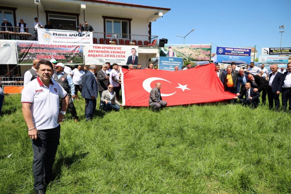 632. Alaçam Geyikkoşan Güreşleri ve Piknik Etkinliğinden renkli kareler 135