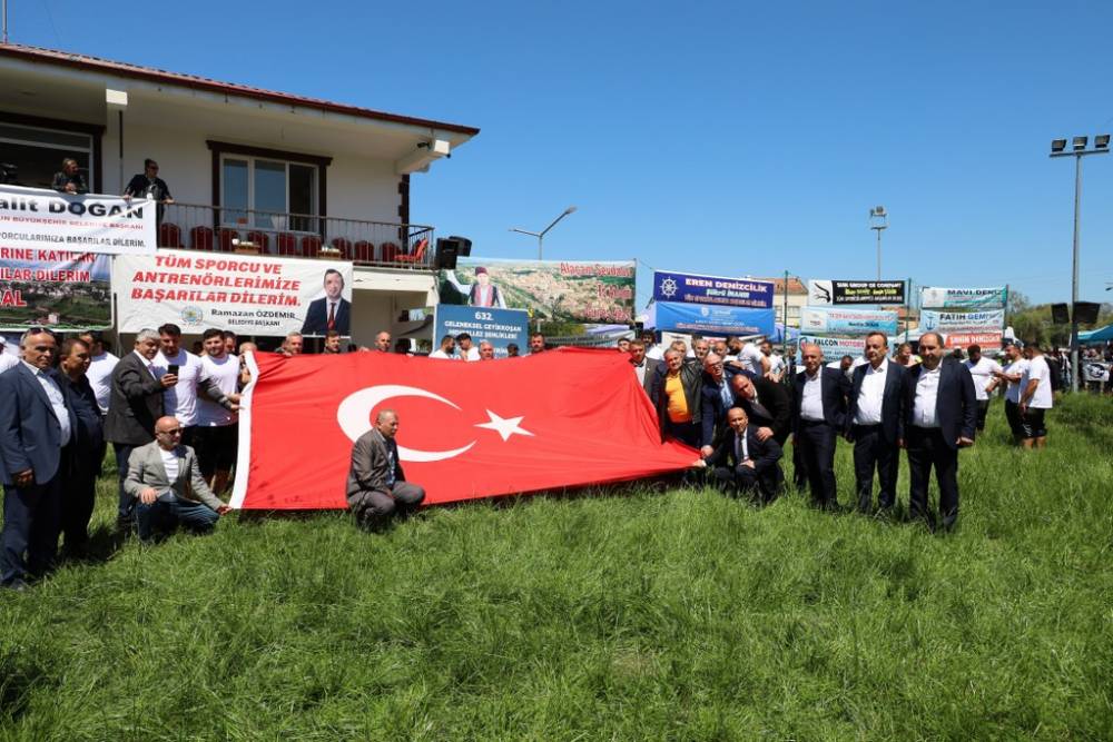 632. Alaçam Geyikkoşan Güreşleri ve Piknik Etkinliğinden renkli kareler 140