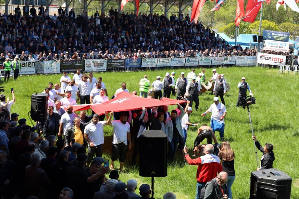 632. Alaçam Geyikkoşan Güreşleri ve Piknik Etkinliğinden renkli kareler 146