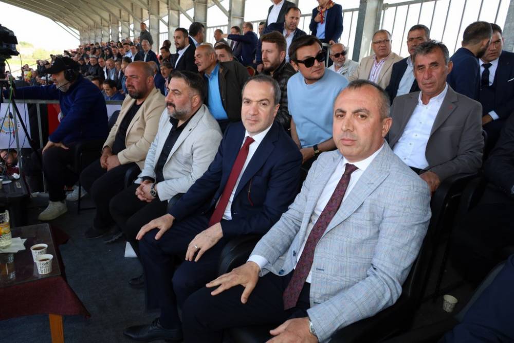 632. Alaçam Geyikkoşan Güreşleri ve Piknik Etkinliğinden renkli kareler 160