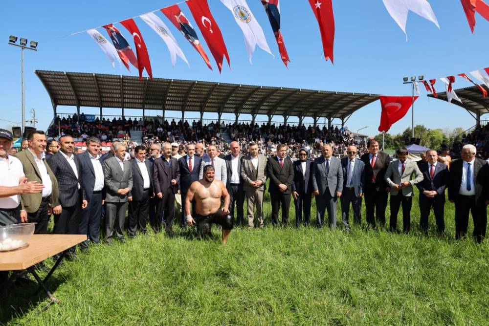 632. Alaçam Geyikkoşan Güreşleri ve Piknik Etkinliğinden renkli kareler 173