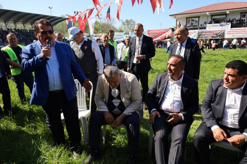 632. Alaçam Geyikkoşan Güreşleri ve Piknik Etkinliğinden renkli kareler 197